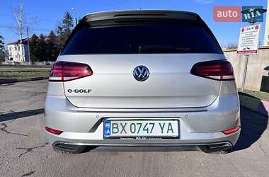Хетчбек Volkswagen e-Golf 2019 в 