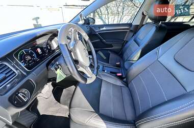 Хетчбек Volkswagen e-Golf 2019 в 