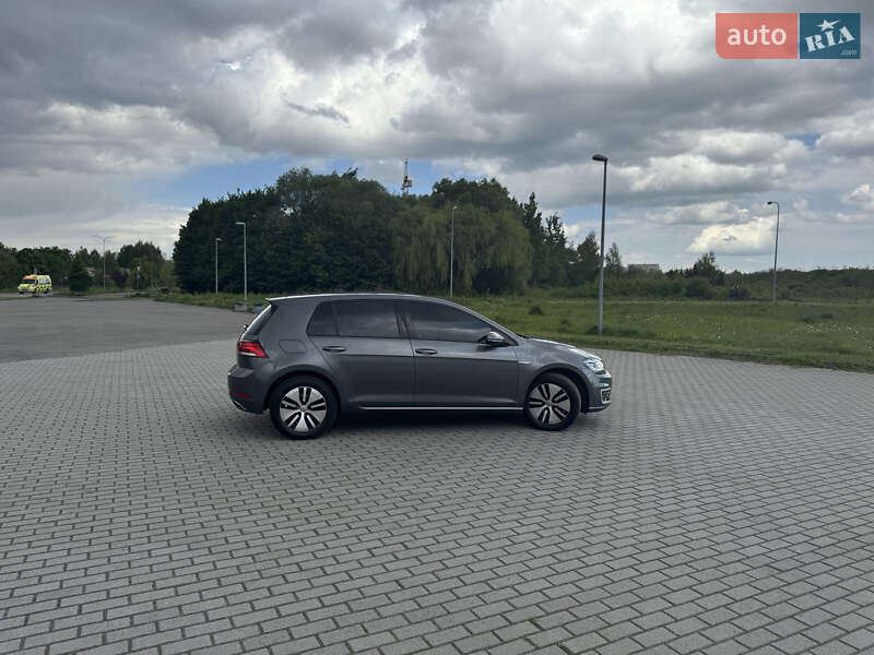 Хэтчбек Volkswagen e-Golf 2019 в Львове