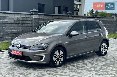 Хетчбек Volkswagen e-Golf 2015 в Рівному