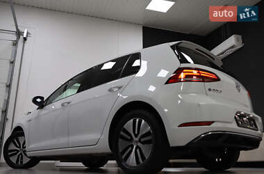 Хэтчбек Volkswagen e-Golf 2018 в 