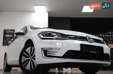 Хэтчбек Volkswagen e-Golf 2018 в 
