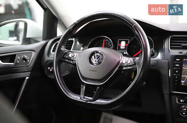 Хэтчбек Volkswagen e-Golf 2018 в 