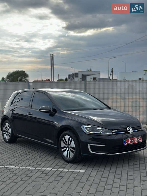 Хэтчбек Volkswagen e-Golf 2017 в Львове