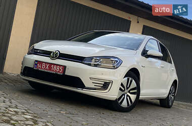 Хетчбек Volkswagen e-Golf 2017 в 