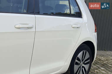 Хетчбек Volkswagen e-Golf 2017 в 