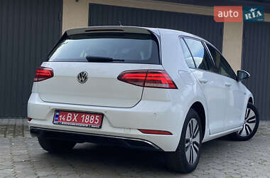 Хетчбек Volkswagen e-Golf 2017 в 