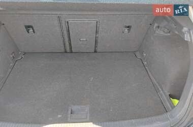 Хэтчбек Volkswagen e-Golf 2014 в 