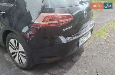 Хэтчбек Volkswagen e-Golf 2014 в 