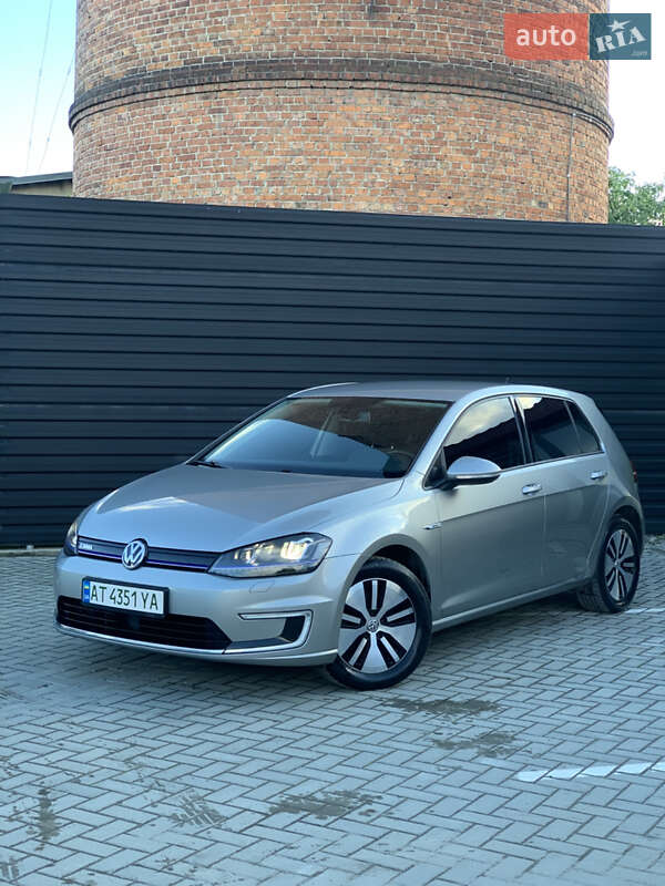 Volkswagen e-Golf 2015