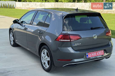 Хэтчбек Volkswagen e-Golf 2018 в 
