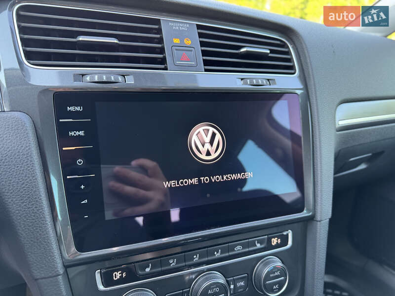 Хетчбек Volkswagen e-Golf 2018 в Луцьку