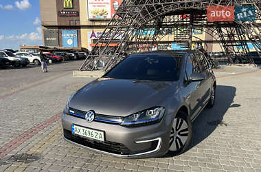 Volkswagen e-Golf 2015