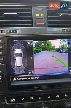 Хетчбек Volkswagen e-Golf 2015 в 