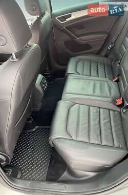 Хетчбек Volkswagen e-Golf 2015 в 