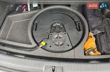 Хетчбек Volkswagen e-Golf 2015 в 