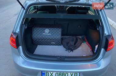 Хэтчбек Volkswagen e-Golf 2015 в 