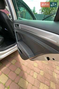 Хэтчбек Volkswagen e-Golf 2015 в 