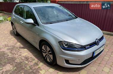 Хетчбек Volkswagen e-Golf 2015 в Хмельницькому