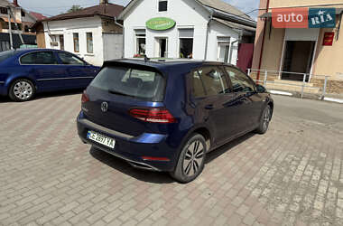 Хетчбек Volkswagen e-Golf 2017 в 