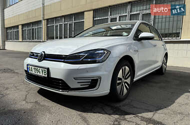 Хэтчбек Volkswagen e-Golf 2020 в 