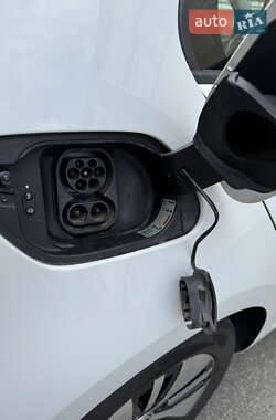 Хэтчбек Volkswagen e-Golf 2020 в 