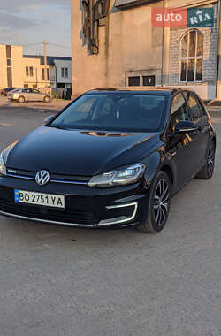 Хэтчбек Volkswagen e-Golf 2018 в Корце