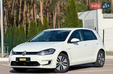 Хетчбек Volkswagen e-Golf 2017 в 
