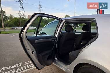Хетчбек Volkswagen e-Golf 2016 в 