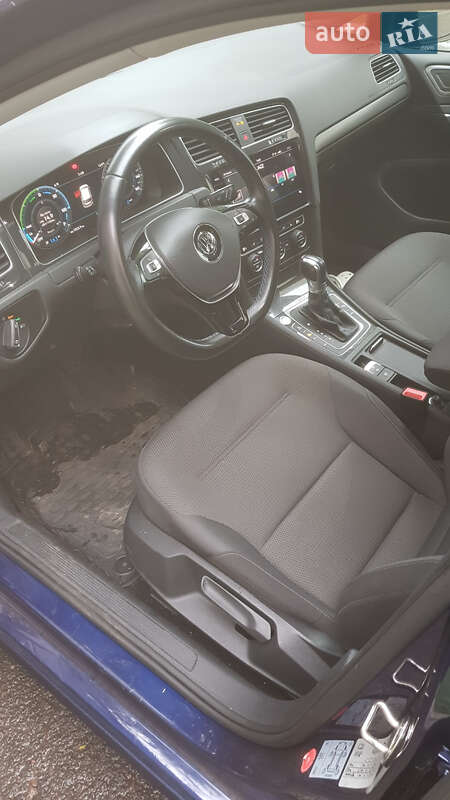Хетчбек Volkswagen e-Golf 2019 в Львові
