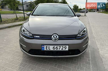 Хэтчбек Volkswagen e-Golf 2015 в Львове