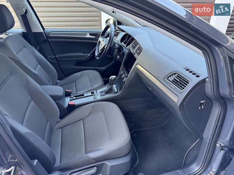 Хэтчбек Volkswagen e-Golf 2020 в Луцке