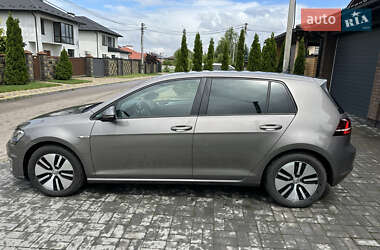 Хэтчбек Volkswagen e-Golf 2015 в 