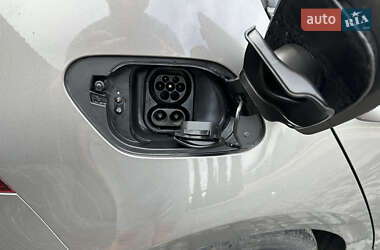 Хэтчбек Volkswagen e-Golf 2015 в 