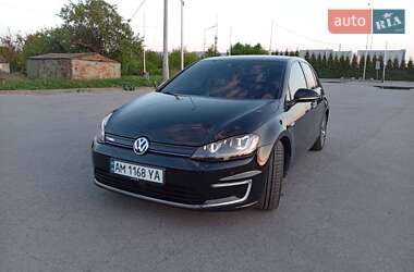 Хэтчбек Volkswagen e-Golf 2015 в Житомире