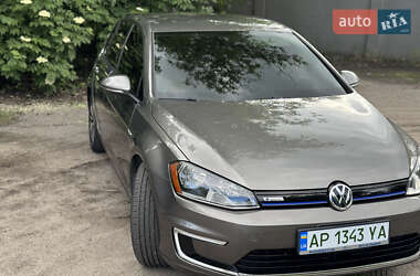Хэтчбек Volkswagen e-Golf 2016 в Томаковке