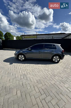 Хэтчбек Volkswagen e-Golf 2020 в 