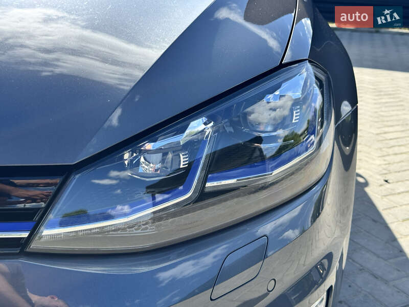 Хэтчбек Volkswagen e-Golf 2020 в Ивано-Франковске