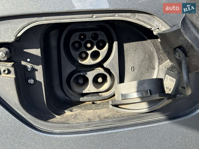 Хэтчбек Volkswagen e-Golf 2020 в Ивано-Франковске