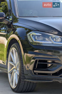 Хетчбек Volkswagen e-Golf 2018 в 