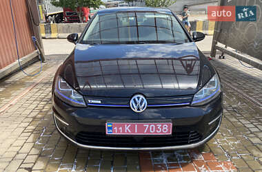 Хетчбек Volkswagen e-Golf 2015 в Миколаєві