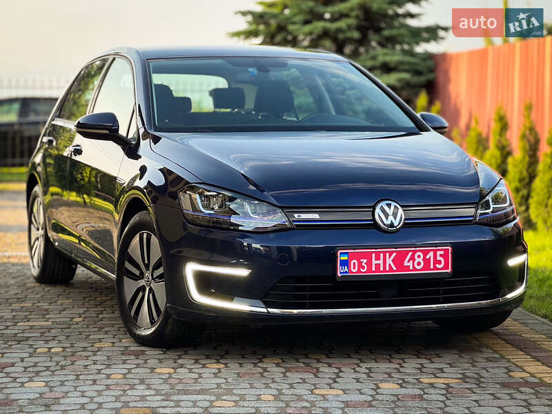 Хетчбек Volkswagen e-Golf 2015 в 