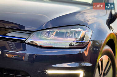 Хетчбек Volkswagen e-Golf 2015 в 