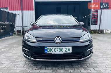 Хетчбек Volkswagen e-Golf 2019 в 