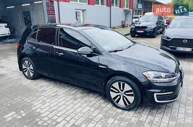 Хетчбек Volkswagen e-Golf 2019 в 