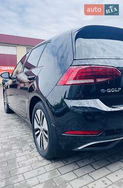 Хетчбек Volkswagen e-Golf 2019 в 