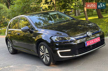 Хэтчбек Volkswagen e-Golf 2015 в Киеве