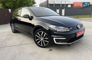 Хетчбек Volkswagen e-Golf 2020 в 