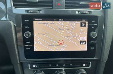 Хетчбек Volkswagen e-Golf 2020 в 