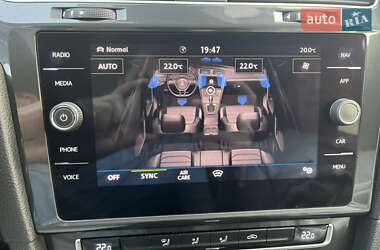 Хетчбек Volkswagen e-Golf 2020 в 